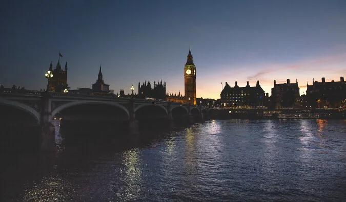 How I Had a 10-Day London Vacation for $700