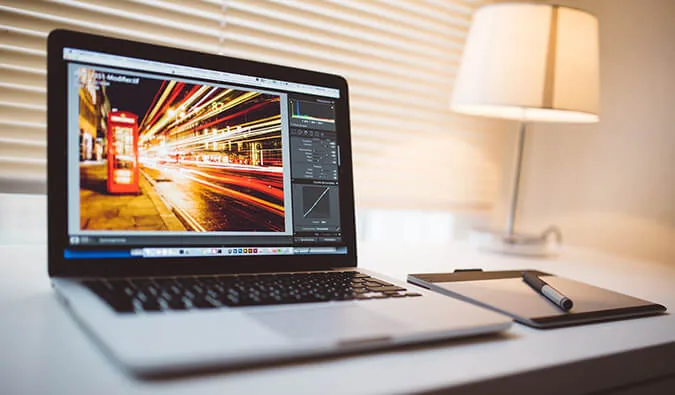 The No-Nonsense Guide to Data Security for Travelers