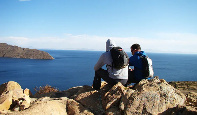 Meeting People: The Real World vs Travel World